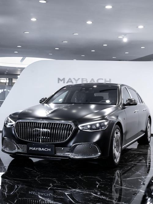 佛山308岚图汽车的售后服务让用户无忧出行，迈巴赫未来的豪华车趋势